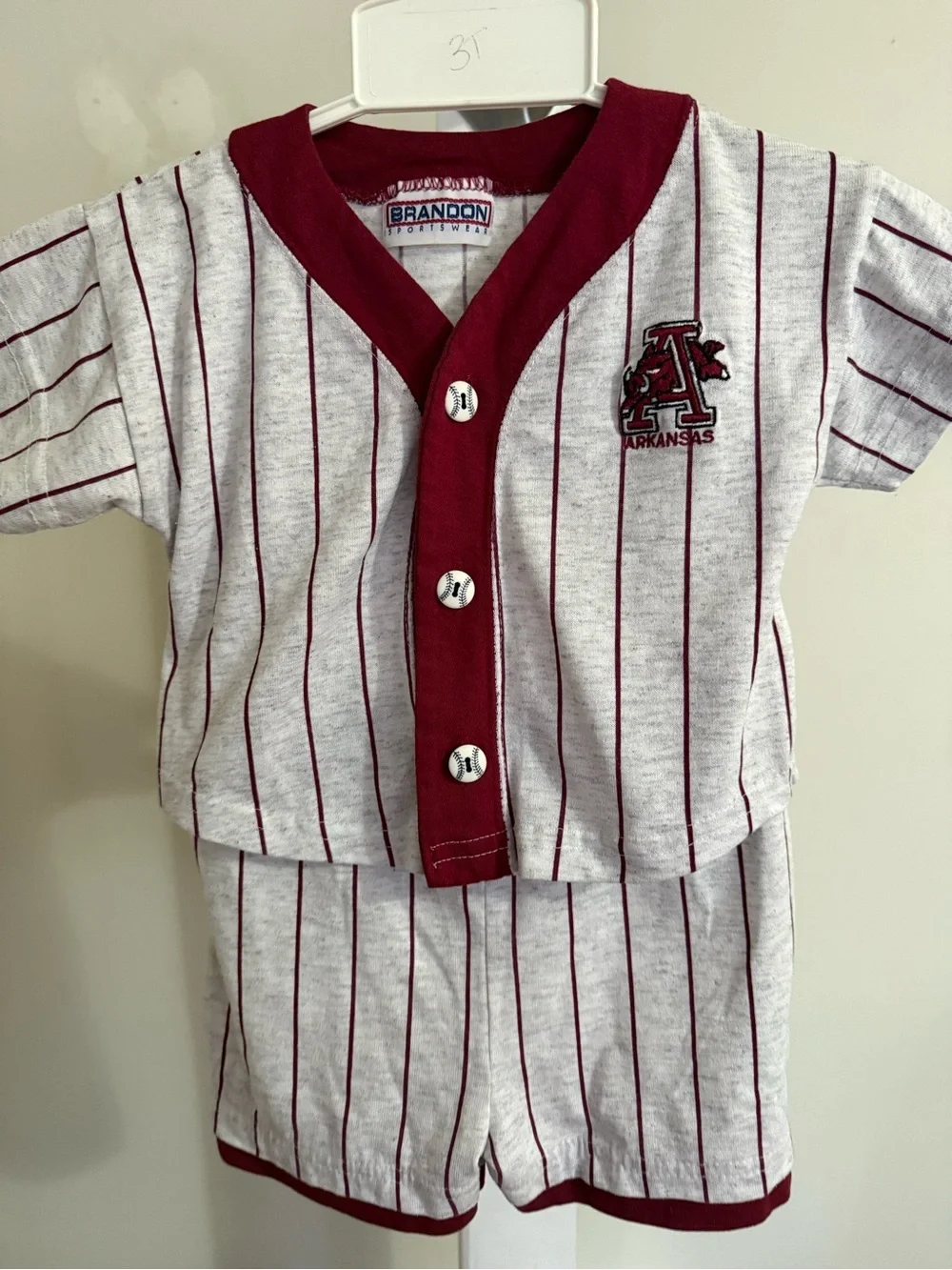 Brandon sportswear new without